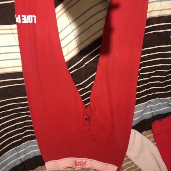 Victoria secret track suit - Picture 2 of 2